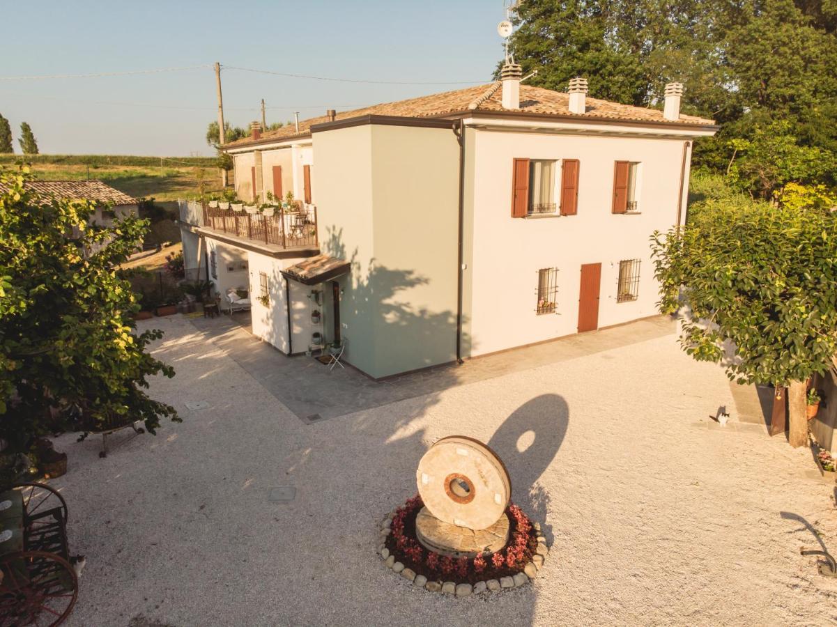La Dimora Del Mugnaio Acomodação com café da manhã San Giovanni In Marignano Exterior foto